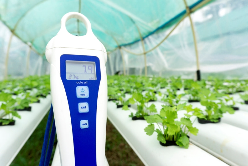 Monitor pH and EC in NFT Hydroponic Systems